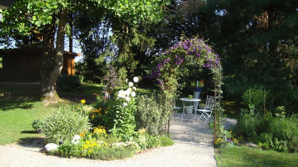 Bed and Breakfast Le Venay Frontenaud Екстер'єр фото